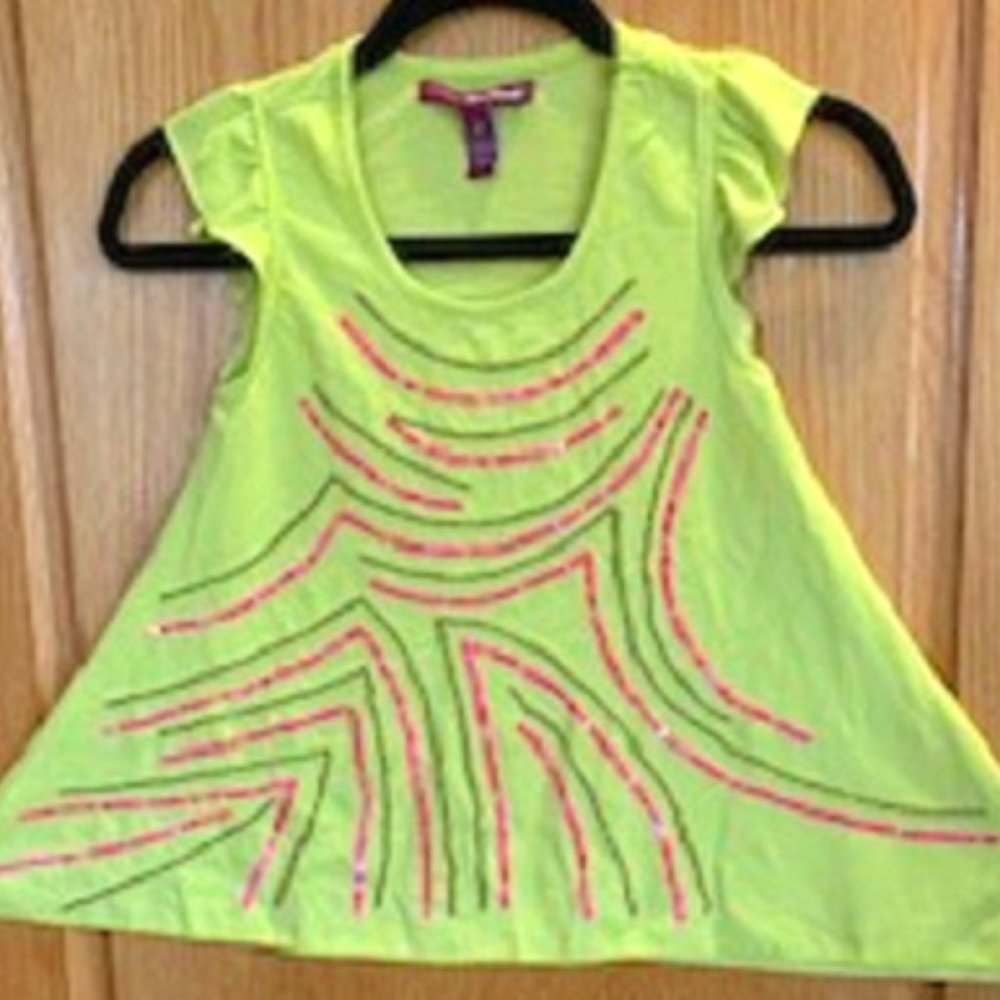 NEW Top Shirt Epic Threads Girls with Beads & Sequin Front Cap Sleeves Size M